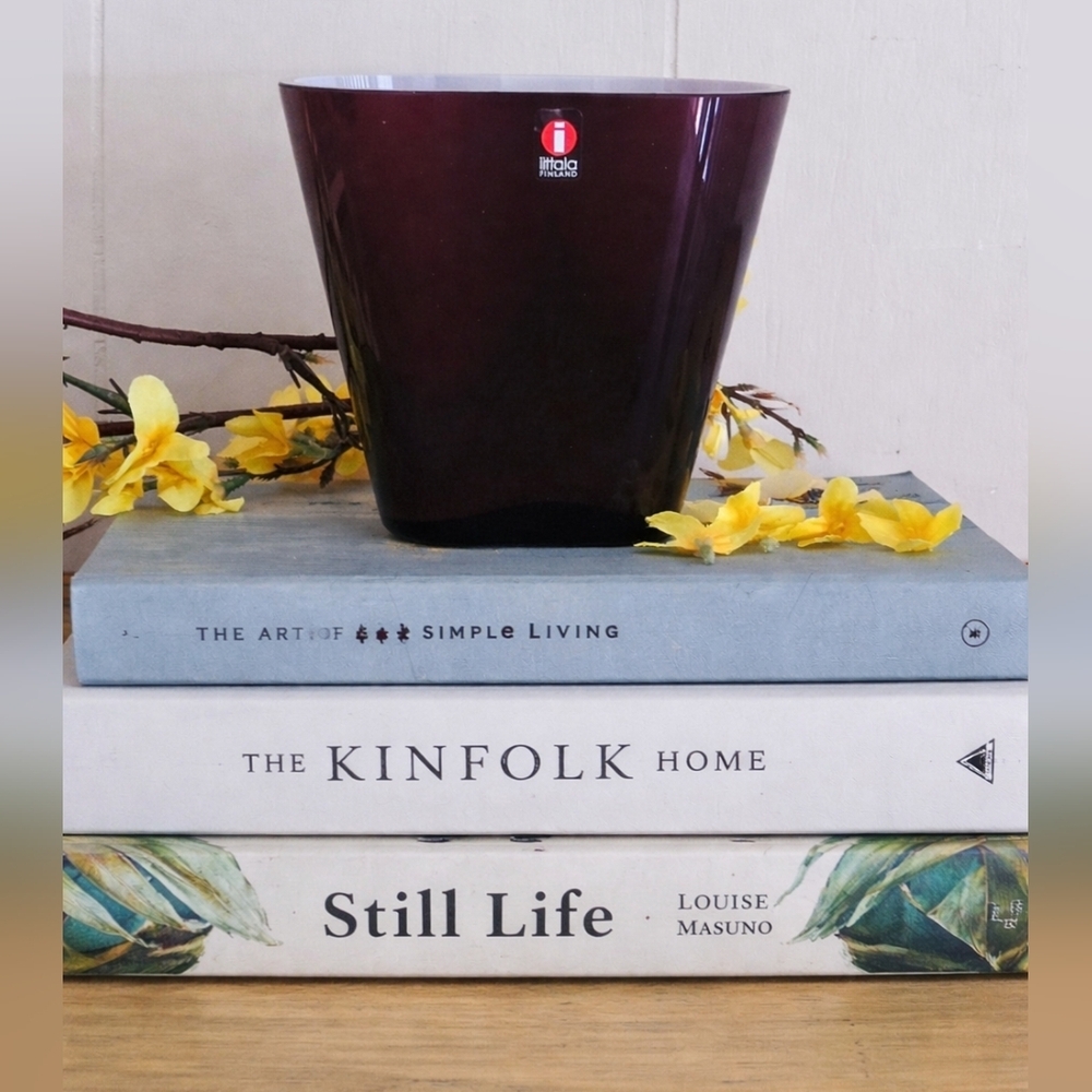 Littala Evergreen Iilac Purple Vase Designed by Heikki Orvola